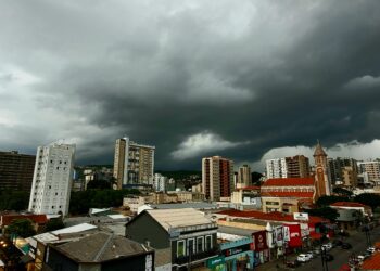 Inmet emite alerta de temporais em Poços e mais de 650 cidades de Minas Gerais