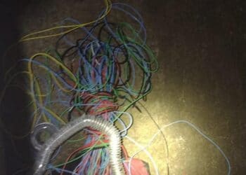 Homem é flagrado furtando fios de antigo restaurante no Complexo do Cristo Redentor em Poços