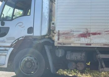 Colisão entre caminhão e moto mata motociclista na Rodovia SP- 346