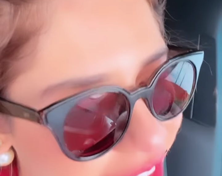 Antes de embarcar, Marília Mendonça fez surpresa para fã-clubes