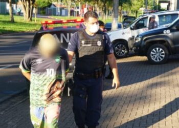 Homem tenta resistir a abordagem e comete crime de injúria racial em Mogi Guaçu