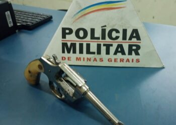 Idoso é preso após ameaçar irmã e cunhado com arma em Poços de Caldas