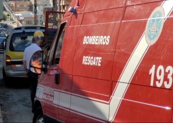 Princípio de incêndio mobiliza bombeiros em Poços de Caldas