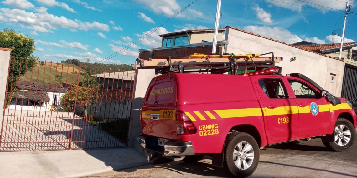 Bombeiros orientam população sobre cuidados para evitar incêndios em residências