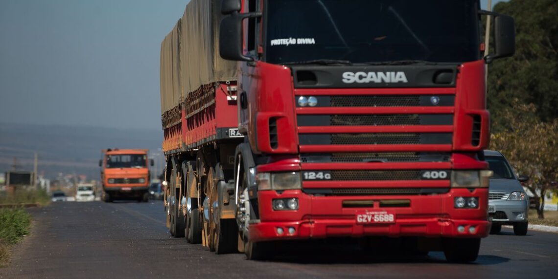 Motoristas precisam ficar atentos aos prazos para exame toxicológico