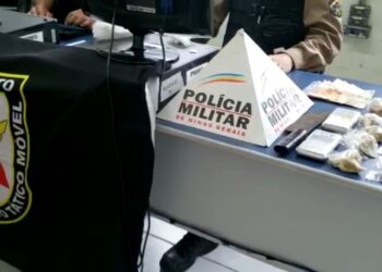 Polícia Militar apreende suspeitos e grande quantidade de drogas em Poços