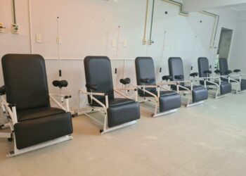 Hospital Margarita Moralles inaugura reforma de sala de medicação e de emergência