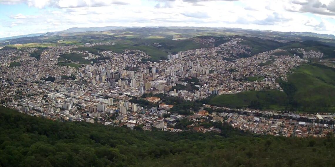 Orçamento de mais de R$ 1 bilhão para 2022 é aprovado em Poços