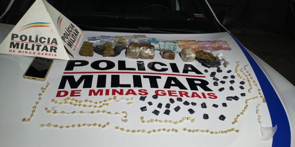 Dupla de adolescentes é detida e drogas são apreendidas em Poços de Caldas