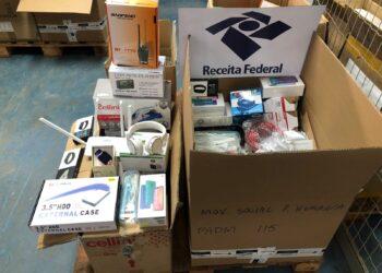 Receita Federal doa R$ 230 mil em produtos para entidades de Poços e região