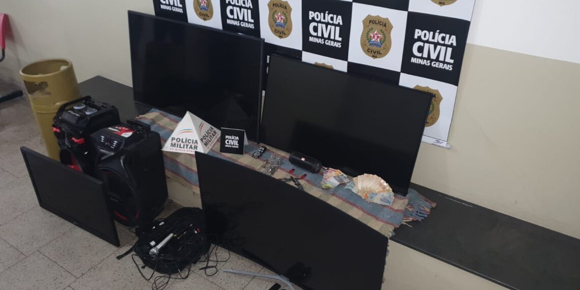 Em combate a furtos em residências, Polícia Civil cumpre mandados de busca e apreensão em Poços