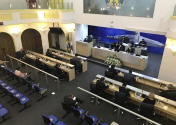 Projeto de Lei pede transparência na fila de espera do SUS em Poços