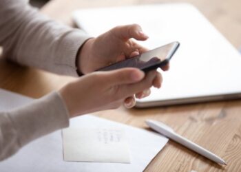 Programa que oferece internet gratuita a alunos da educação básica da rede pública é criado