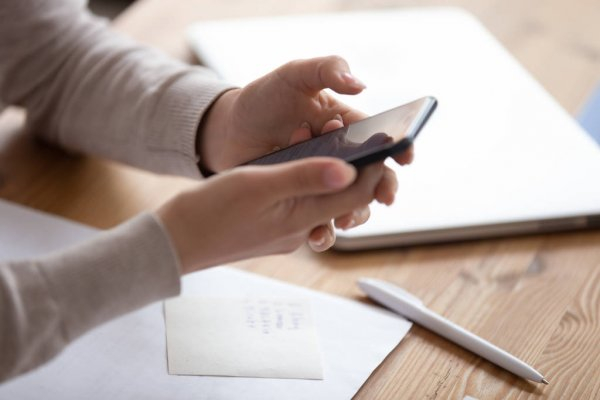 Programa que oferece internet gratuita a alunos da educação básica da rede pública é criado