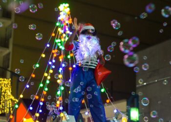 Neste sábado tem apresentação e cortejo de Natal com Rasgacêro em Poços