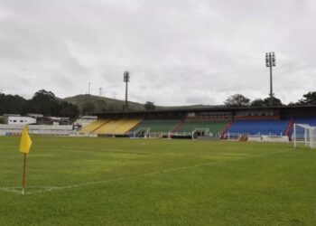 Máquina e cabos são furtados do Estádio Ronaldão em Poços de Caldas