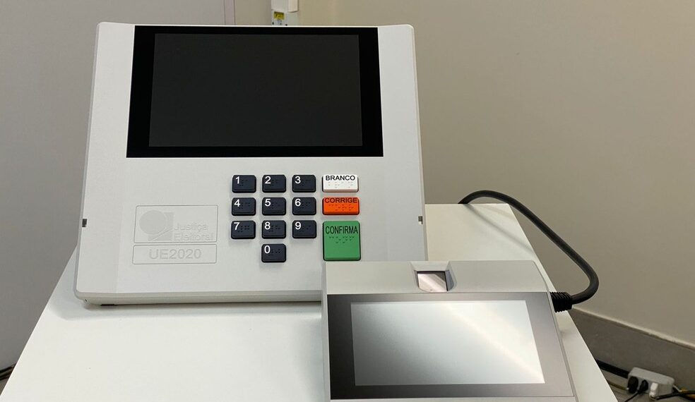 Justiça Eleitoral apresenta nova urna eletrônica para as eleições de 2022