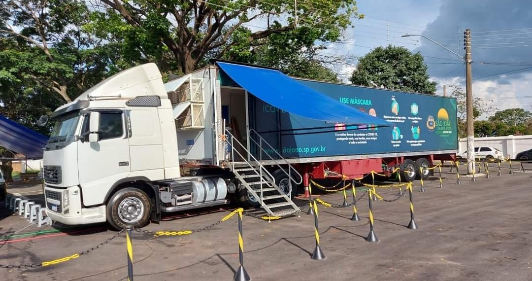 Carreta para testes de Covid-19 começa a funcionar em São João
