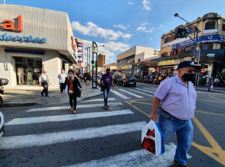 Segundo ACIA, inadimplência aumenta 30% em Poços de Caldas