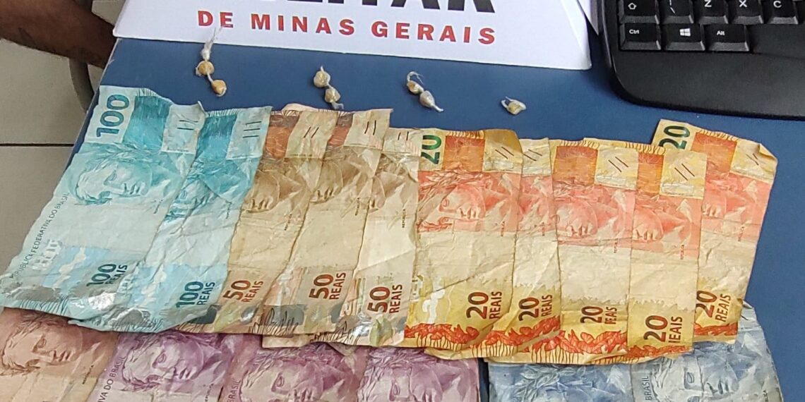 Rapaz é preso com drogas e dinheiro após quebrar coisas dentro da casa da avó em Poços de Caldas
