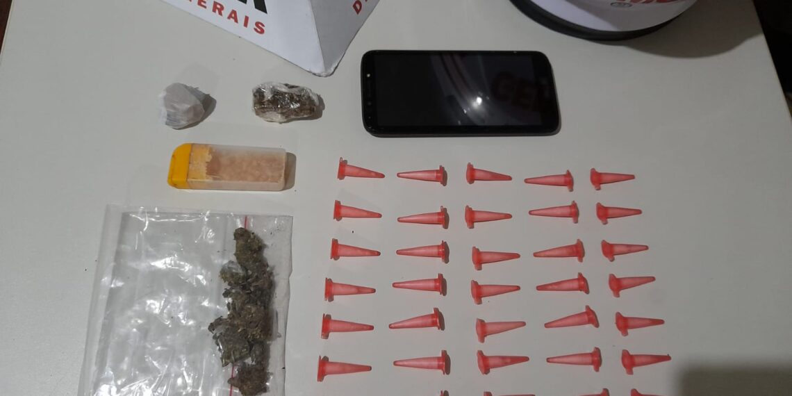 Adolescente é detido suspeito de tráfico de drogas em Poços de Caldas