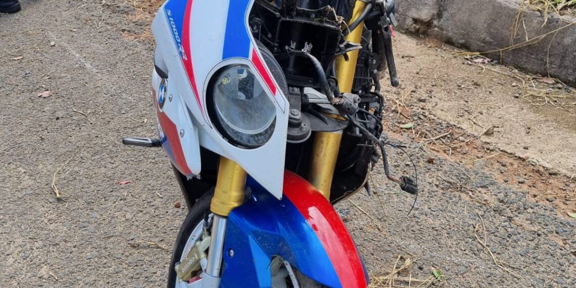 Motociclista morre após perder o controle da direção e atingir barranco em Poços de Caldas