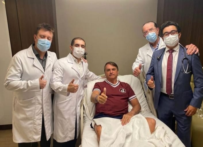 Bolsonaro recebe alta de Hospital em São Paulo