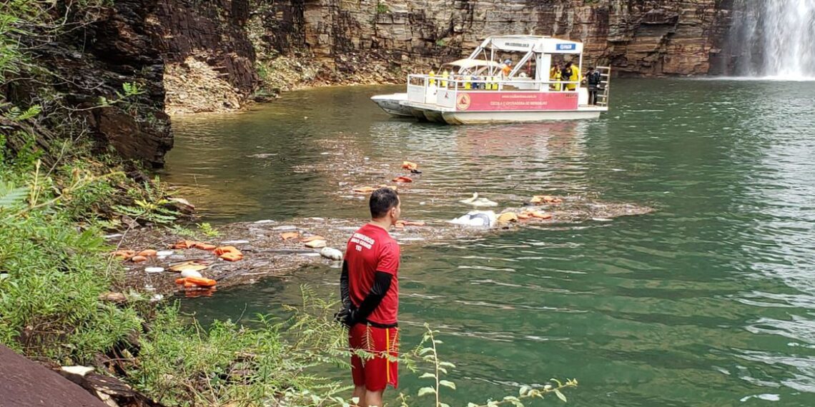 Tombamento de bloco | Geógrafo explica o que ocorreu em Capitólio e quais providências devem ser tomadas