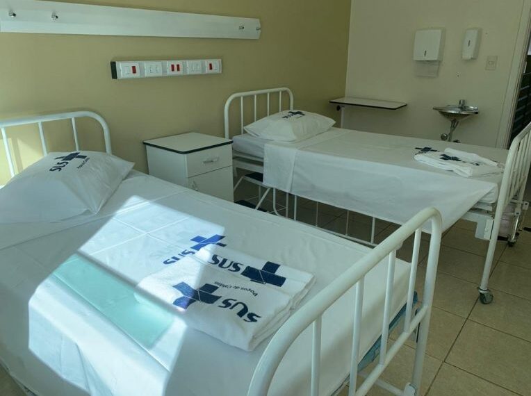 Com aumento da covid-19, leitos clínicos do Hospital de Campanha de Poços são reativados