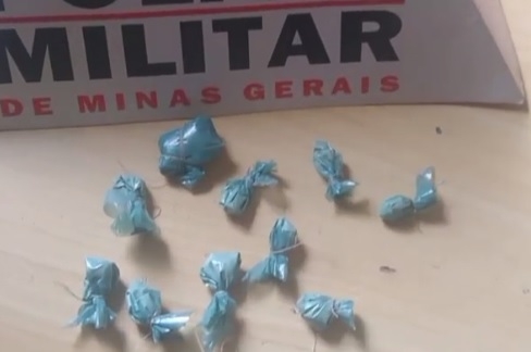 Polícia Militar realiza operação antidrogas em Bandeira do Sul