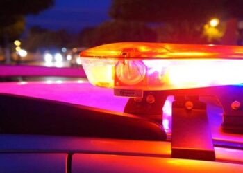 Jovens são apreendidos após tentarem fugir da PM em uma moto em Poços de Caldas