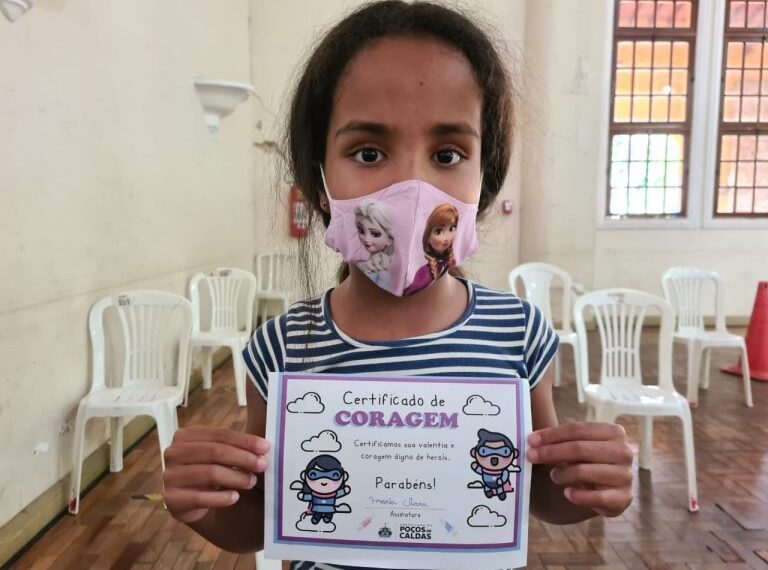 Vacinação contra COVID-19 segue amanhã em Poços de Caldas
