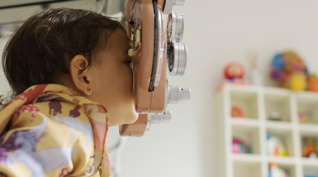 Projeto de Lei em Poços sugere exame oftalmológico preventivo em crianças