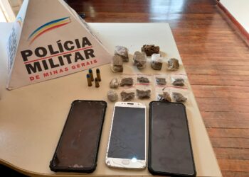 PM prende em Poços suspeitos de roubarem uma mulher na cidade de Caldas