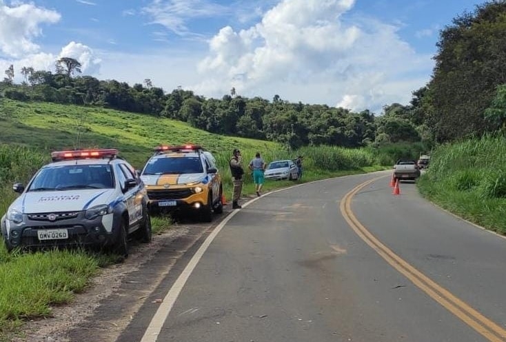 Lavrador de 74 anos morre em acidente entre carro e moto em Muzambinho