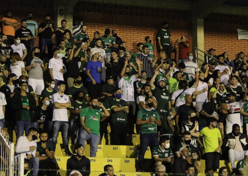 Caldense inicia venda de ingressos para jogos contra Tombense e Cruzeiro