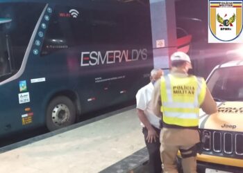 PM Rodoviária apreende ônibus por transporte irregular de passageiros em Campestre