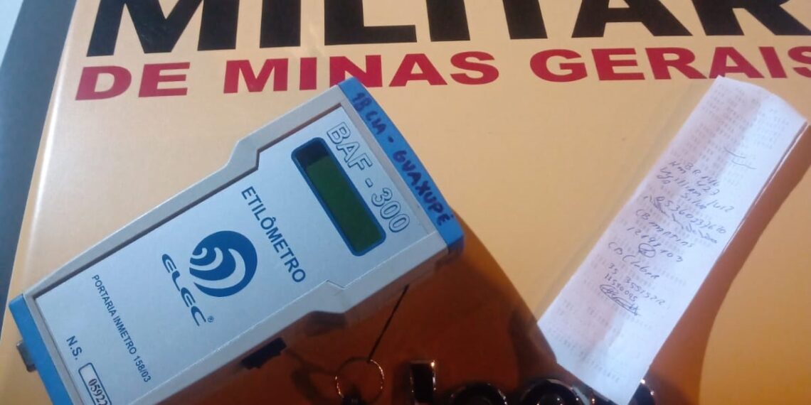 Duas pessoas são presas por dirigir sob influência de álcool em Guaxupé