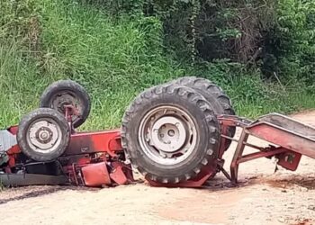 Idoso de 64 anos morre após trator tombar sobre ele na zona rural de Andradas
