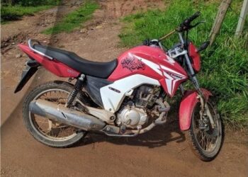 Jovens são agredidos durante roubo de uma motocicleta em Campestre