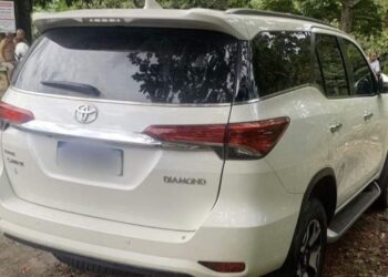 Carro levado em roubo de condomínio é encontrado pela PM de Rio Pardo