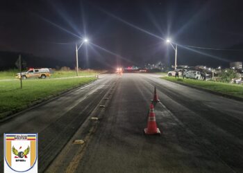 Mulher fica ferida após sofrer acidente na Rodovia do Contorno em Poços de Caldas
