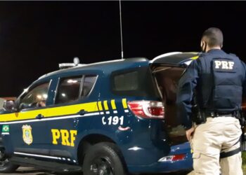 PRF de Poços prende foragido com passagens por homicídio, roubo e outros crimes