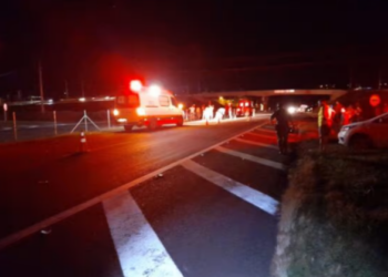 Dois jovens morrem atropelados na Rodovia SP-340