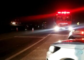 Caminhão tomba e motorista morre na Rodovia SP-340 em Águas da Prata