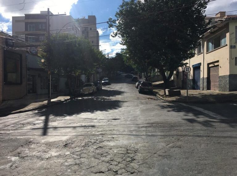 Em Poços de Caldas, rua Capitão Venâncio Vivas passará a ter mão única
