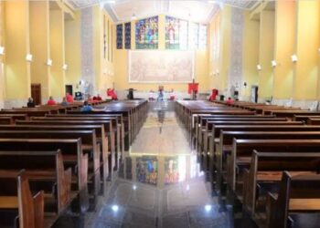 Quem impedir, invadir ou perturbar a realização de atividades religiosas poderá ser multado em Poços de Caldas