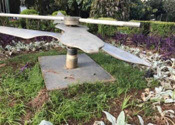 Relógio floral, um dos principais pontos turísticos de Poços, é danificado por vândalos