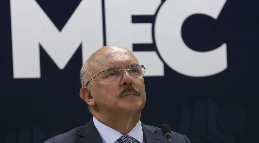 Milton Ribeiro anuncia exoneração do Ministério da Educação