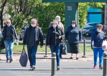 Brasil pode rebaixar pandemia de covid-19 para endemia; entenda diferenças e efeitos